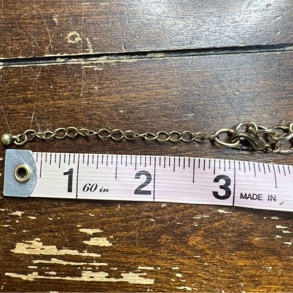 Up-cycled gold tone chunky chain necklace with vintage resin rose pendant - Picture 13 of 13